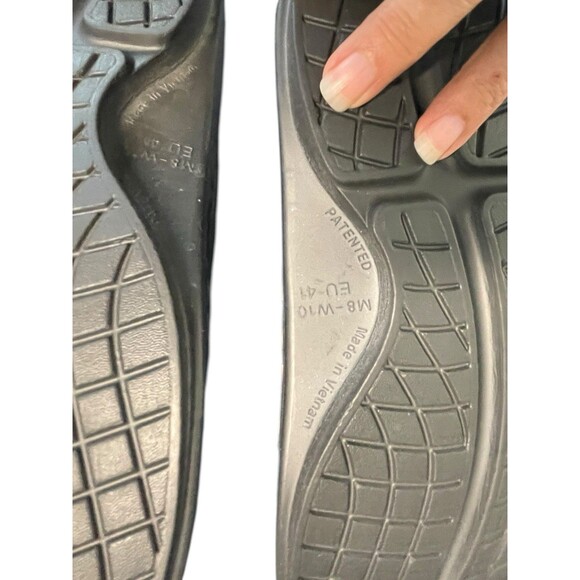 Oofos Ooahh Sport Flex Recovery Slide Sandals Size: 41 (Men's 8 / Women's 10) - Picture 8 of 10